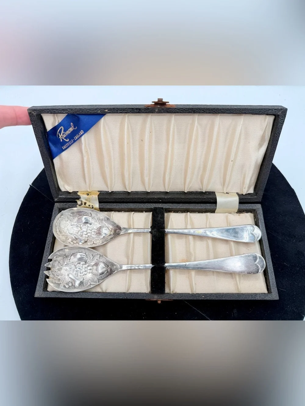 Vintage 1950s Raimond Sheffield England Silverplate Grape Salad Serving Set